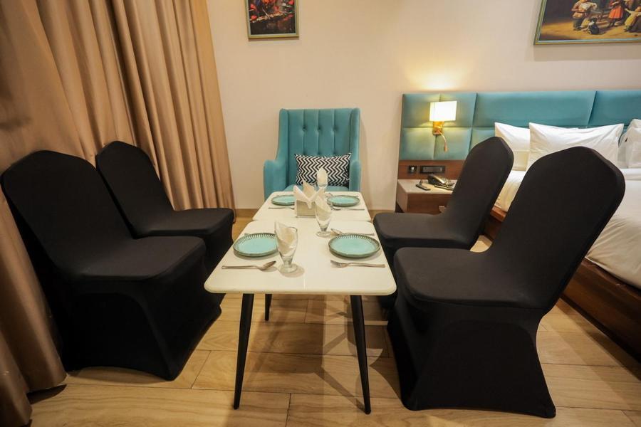 Hotel Midas Inn ماثورا المظهر الخارجي الصورة